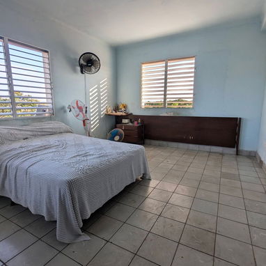🌟 PENTHOUSE EN MIRAMAR (AV. 5TA) 🏙️🌊 ¡Exclusiva propiedad en el último piso con espectacular vista panorámica! - Img 126075677