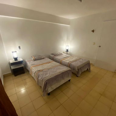 Renta en vedado 250 usd - Img 123588201