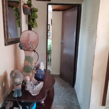 Se vende apartamento en el Vedado próximo a 23 - Img 119073120