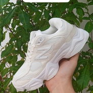 New Balance 9060 beich claro - Img 55984278