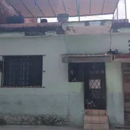 *$10.500usd.  AJUSTE CON $ EN MANO. En venta apartamento de placa puerta de calle de un edificio en Guanabacoa. - Img 55731903