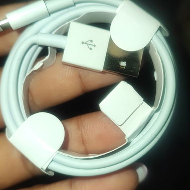 cables tipo c y v8 por cantidad 400 por u en 800 tipo tipo en 1500 y u en 1000 phone en 1000 por c en 700 y power banken - Img 122683231
