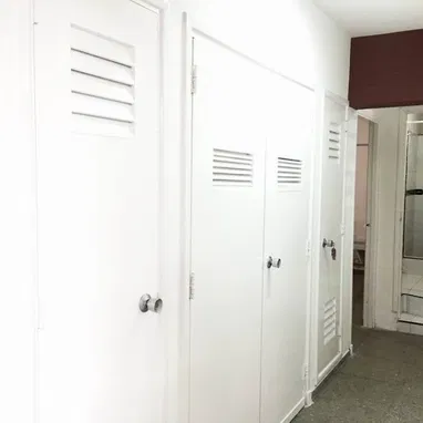 Rentó propiedad horizontal totalmente climatizada,con permiso legal de renta. Ubicada a 4 cuadras de 5ta.Av. a 2 del Col - Img 122833934