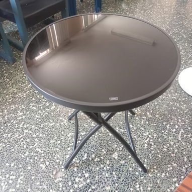 Mesa pequeña - 2/2