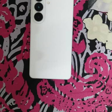 Samsung Galaxy s26 - 2/3