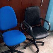 Se venden sillas giratoria reclinable para oficina escritorio y computadora en perfectas condiciones en la habana vieja - Img 45893234