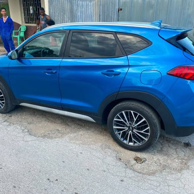 Hyundai Tucson 2020`  🛣️Millas: 100mil millas 🫱🏼‍🫲🏽Un solo dueño 📍Santa clara  💵Precio: 24mil USD  Se puede pagar - 4/6