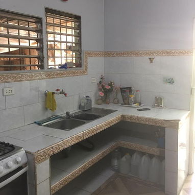 🏡 ¡EN VENTA! Casa de 2 pisos en Marianao - Img 127639017