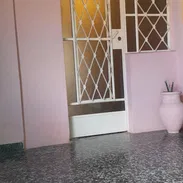 Apartamento de tres habitaciones en el Reparto Residencial Alturas de Belen Marianao - Img 55570183