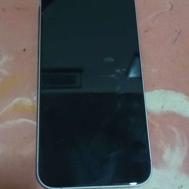 Iphone 14 de uso, bateria al 80% - 2/7