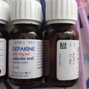 Vendo Suspensión  valproato sódico DEPAKINE 200 mg/ml,  40 ml de solución oral, - Img 57537202