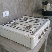 Cocina de gas de 4 hornillas Marca Vince.  De meseta y de uso - Img 45411216