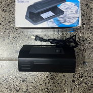 Detector de billetes falsos dólares y euros por luz ultravioleta - Img 56903348