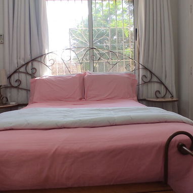 Renta x dĂas o por 2 o 3 meses en Vedado Habana Cuba con respaldo elĂ©ctrico - Img 123705364