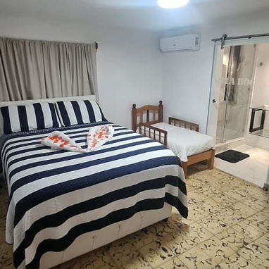 🌴🌊Casa de Renta en la playa con 2 cuartos y piscina (Guanabo, Habana) / Respaldo energético/ Parqueo /WiFi / Alquiler - 7/9