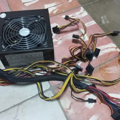 super Fuente HK600 para levatar cualquier GPU - Img 119143133