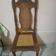 Mesa y silla - Img 55541446