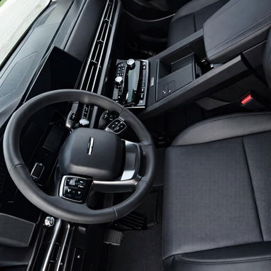 Hyundai Santa Fé 2025 con solo 1700 millas - 4/4