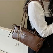 Bolso de cuero versátil y elegante👜 - Img 58193643