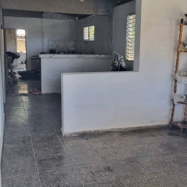 🚘*137🏡Venta de Casa con posibilidad de Garaje amplio en Boyeros [ de techo ligero,  zinc ]*  🗺*Pto de Ref : Reparto P - 2/6
