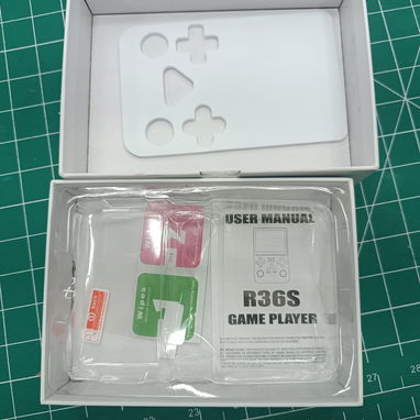Consola de juegos retro portátil original R36S - Img 127333297