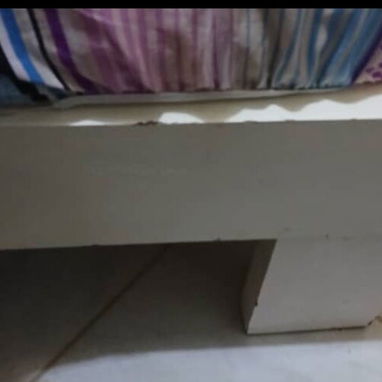 Se vende Cama camera con cabezal,colchón y gavetas. - Img 122090838
