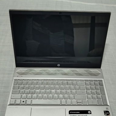 Laptop hp Pavillion buenas prestaciones para juegos leer para más detalles - Img 123736283