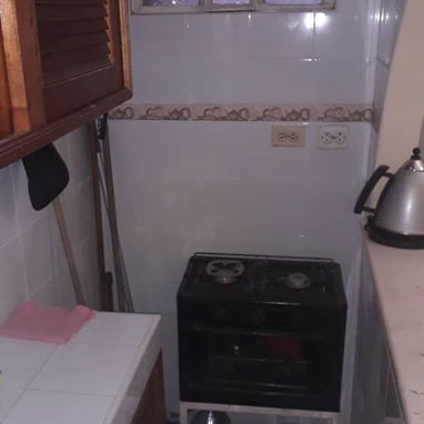 🏡COD.Z 🇨🇺 Alquiler en Habana Vieja | Apartamento con Vista al Capitolio . Tiene  WiFi 🏙️ - Img 121906993