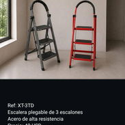 Escalera de mano plegable doméstica, de 3 pasos, 4 pasos y 6 pasos, de colores y diseños elegantes, ligeras o robustas. - Img 56497095