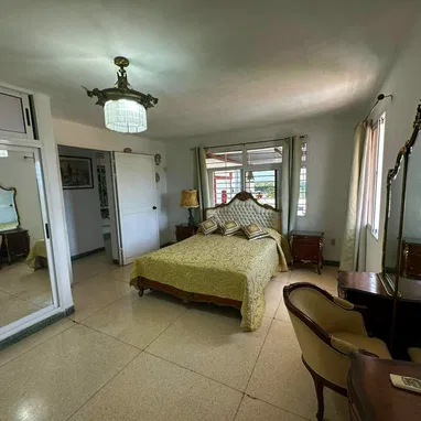 Venta de casa en Nuevo Vedado - Img 98215103
