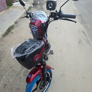 Bicimoto JMD  Motor : 3000 whats  Batería Liitihum:40volx 50ha AUTONOMÍA : 120 km - 3/3