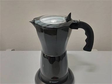 60 USD -- Cafetera eléctrica de 6 tazas - Img main-image