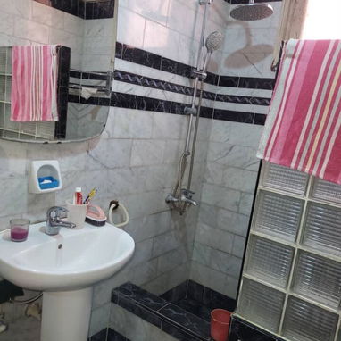 Venta de Casa Biplanta en Playa (cerca de 44 y 15)✨ - 6/10