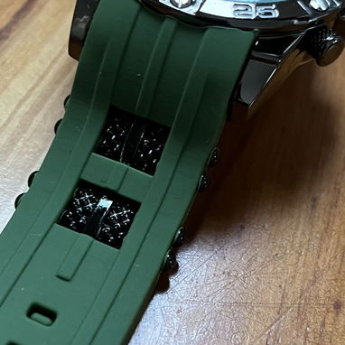 Reloj verde , deportivo, para hombre, elegante.Pulsera de silicona . - Img 122073979