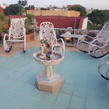 Se renta apartamento independiente en Miramar, cercano a la Puntilla. - 2/10