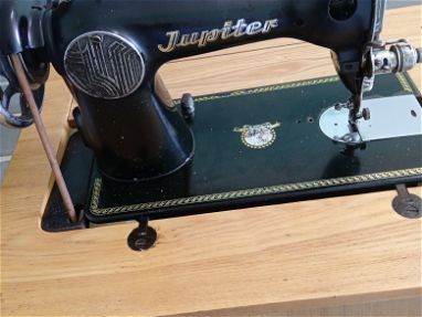 Vendo máquina de coser - Img 68696379