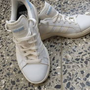 Tenis ADIDAS originales No. 37.5 - Img 55590878