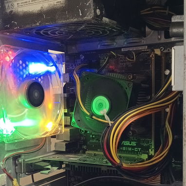 Pc de escritorio (solo la torre) i3 de 4ta 8gb ram - 2/4