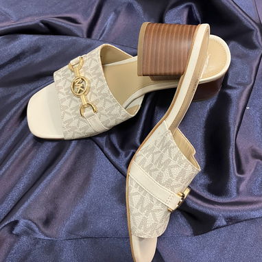 Zandalias Michel Kors - Img 123943506