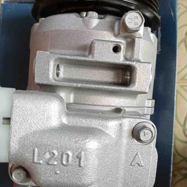 Compresor de aire acondicionado marca Denso Japones para SEAT Córdoba, Skoda Fabia y VW Polo - Img 118529637