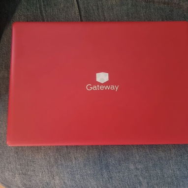 Mini laptop prácticamente nueva - 2/4