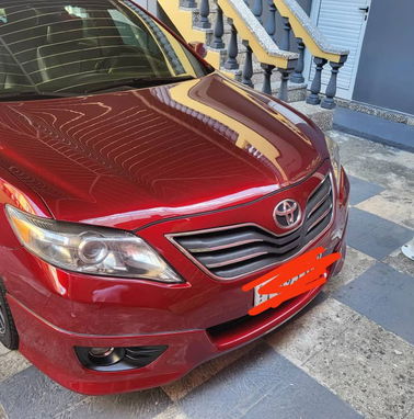 Vendo o negocio Toyota Camry automático del 2010 en Vin circulación 2008 - Img 67722987