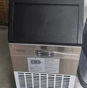 Máquina de hacer hielo 50kg x 24horas marca Royal 870usd - Img 50459267