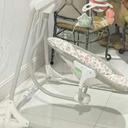 Mecedora para bebe de 0 a 9 meses (((DE USO EN BUEN ESTADO))) - Img 57003043