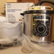 Olla Reina 6lt, 90 minutos Nueva en caja con 1 mes de garantía, Entregamos factura. Marca: ESTELECTRIC - Img 50783397