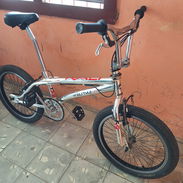 Vendo BMX Raly 20" muy poco uso - Img 56064950