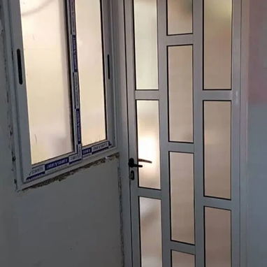 Puertas y Ventanas realizamos todo tipo de diseño para ajustarnos a gusto y creatividad. - 5/8