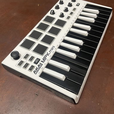 Akai Professional MPK Mini MK3 - Img 123064031