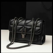 Cartera | Bolso de mujer Negro con correa metálica 8700 CUP Acepto transferencia La Ceiba, Playa Mensajería con costo - Img 58060511