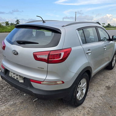 Kia Sportage 2013 Diésel 4x4 mecánico caja 6ta - 5/10